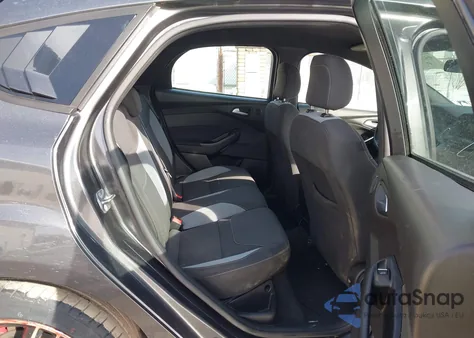 2015 Ford Focus St z USA, uszkodzony, nr VIN 1FADP3L99FL311271